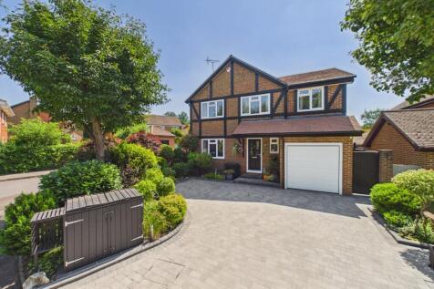 Lincolnshire Gardens, Warfield, Berkshire, RG42