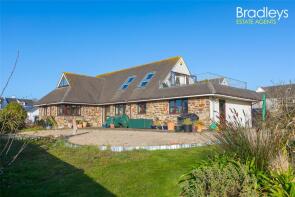 10, The Links, Penzance TR20 9RD