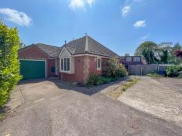 18, Wheatfields, Rochford SS4 2BT