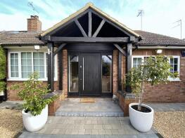 17 The Hedges, Dunstable Road, Leighton Buzzard LU7 9PU