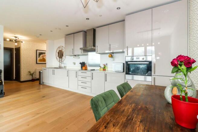 Kitchen/Dining