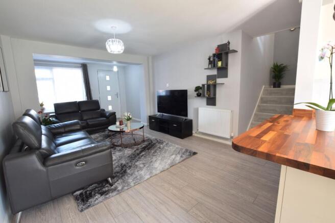 Open Plan Living Room & Kitchen