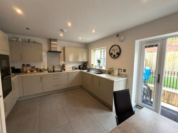 Dining Kitchen
