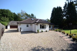 Acorns, Chapel Lane, Aldermaston, Reading RG7 4QE