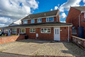 121, St Peters Close, Hereford HR4 8DW