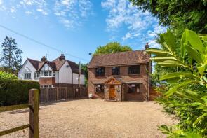 Paddock View, Smallfield Road, Horley RH6 9JP