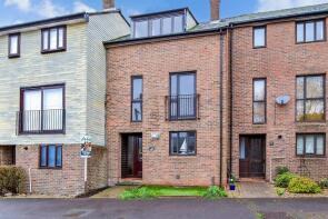 16, Albion Place, Upnor, Rochester ME2 4XD