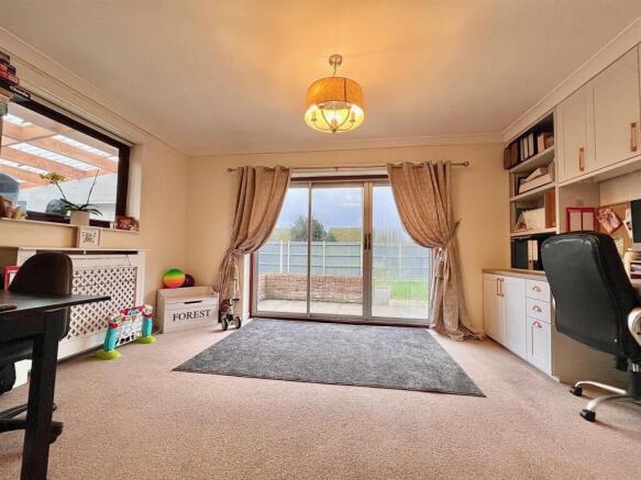 Dining/Sitting Room