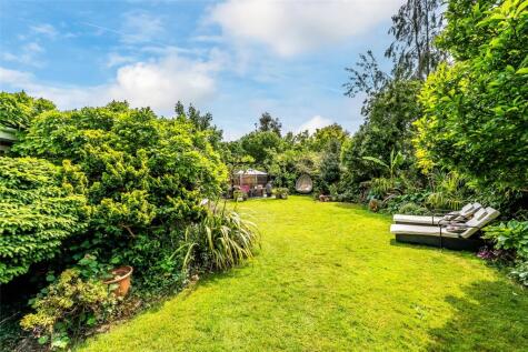 Ashurst Drive, Box Hill, Tadworth, Surrey, KT20