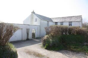 Woodside, Burlawn, Wadebridge PL27 7LD