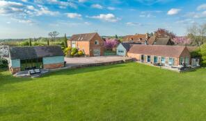 Hollow Tree Barn, Hollowtree Lane, Bromsgrove B60 1PR