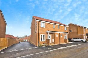 21, Sisken Place, Houndstone, Yeovil BA22 8ZJ