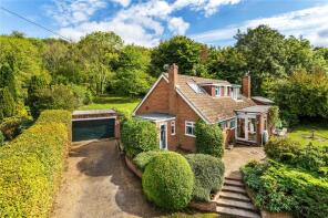 Overcourt, School Lane, Dorking RH5 6EW