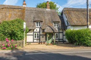 Middle Thatch Cottage, Romsey Road, Stockbridge SO20 6PN