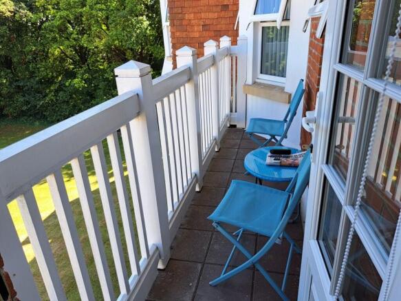 SUN BALCONY