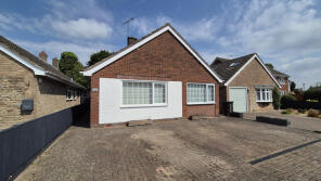 12, Sutcliffe Drive, Leamington Spa CV33 9LT