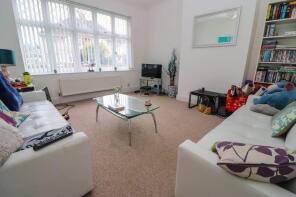 21, Westrow Gardens, Southampton SO15 2LZ