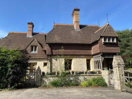 South Lodge, Blackmoor Road, Blackmoor, Liss GU33 6BJ