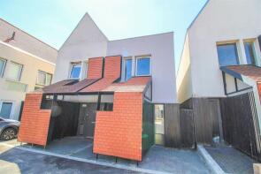 23a, Brickcroft Hoppit, Newhall, Harlow CM17 9FJ
