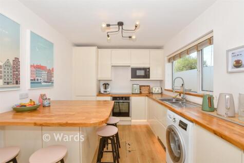 Larch Crescent, Tonbridge, Kent