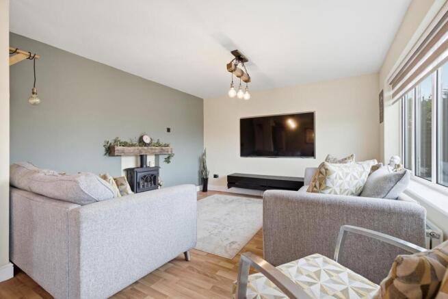 12 Boswell Close, High Green 10.jpg