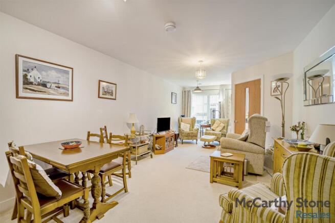 8673811-interior10-800.jpg