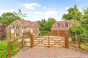 10 The Corner House, Long Park Close, Amersham HP6 5JY