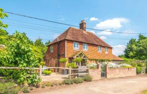 1 2, Leeford Cottages, Whatlington Road, Battle TN33 0NF