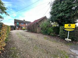 Mylor, Loves Green, Highwood, Chelmsford CM1 3QG