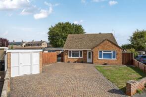 5, Squires Close, Carterton OX18 3PN