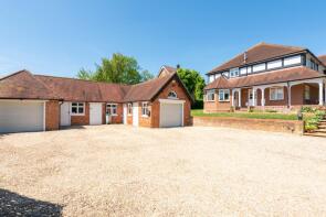 15b Tomes Stable House, Church Street, Aylesbury HP22 4AW