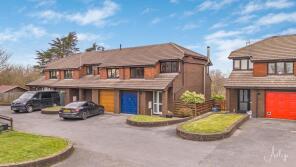8, Woollacott Mews, Woollacott Drive, Newton, Swansea SA3 4RZ