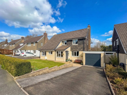 12, Ecclesbourne Drive, Buxton SK17 9BX