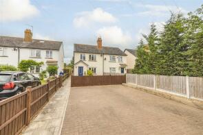 8, Fifield Way Cottages, Fifield Road, Fifield, Maidenhead SL6 2PB