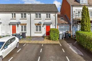 32, Cantium Place, Snodland ME6 5FD