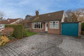 8, The Rowans, Bramhope, Leeds LS16 9DZ