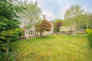 Hillview, Box Hill, Corsham SN13 8EY
