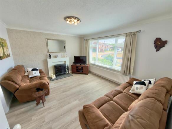 Living Room.jpg