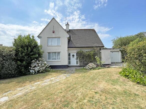 Thornhill Way 3 - Front.jpg