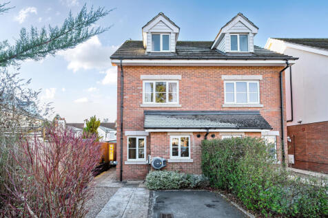 Gloster Close, Farnborough , GU14