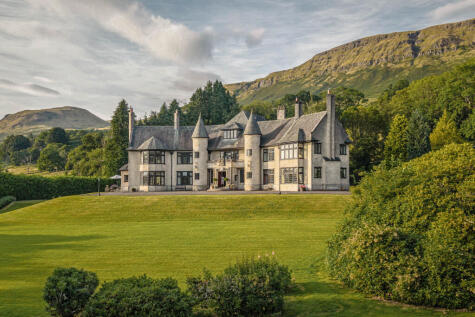 Levern Towers, Blanefield, G63