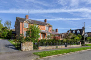19 Ferndale, Wappenham Road, Brackley NN13 5QA