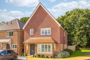 25, Mortain Road, Felbridge RH19 2SR