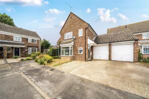 51, Falcon View, Towcester NN12 8BT