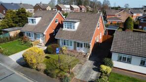 4, Heyes Grove, St. Helens WA11 8BW