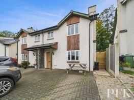 27, Calvert Way, Keswick CA12 4LZ