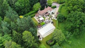 Rose Cottage, Slip Road, Kilcot GL18 1NS