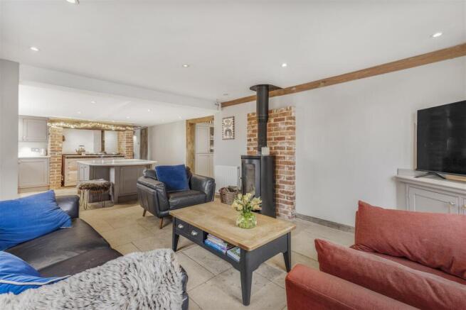 Kitchen/Living Area