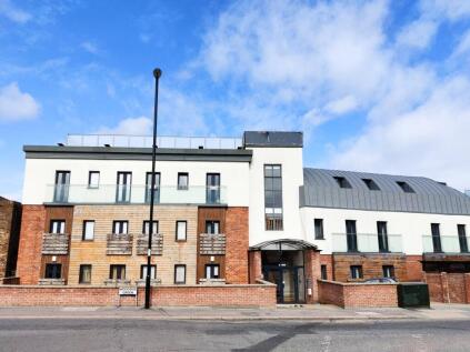 Woodside Green, London, SE25