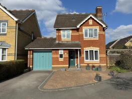 7, Gleneagles Close, Chippenham SN15 3XL